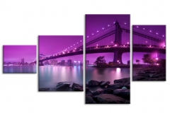 Мост в фиолетовом свете